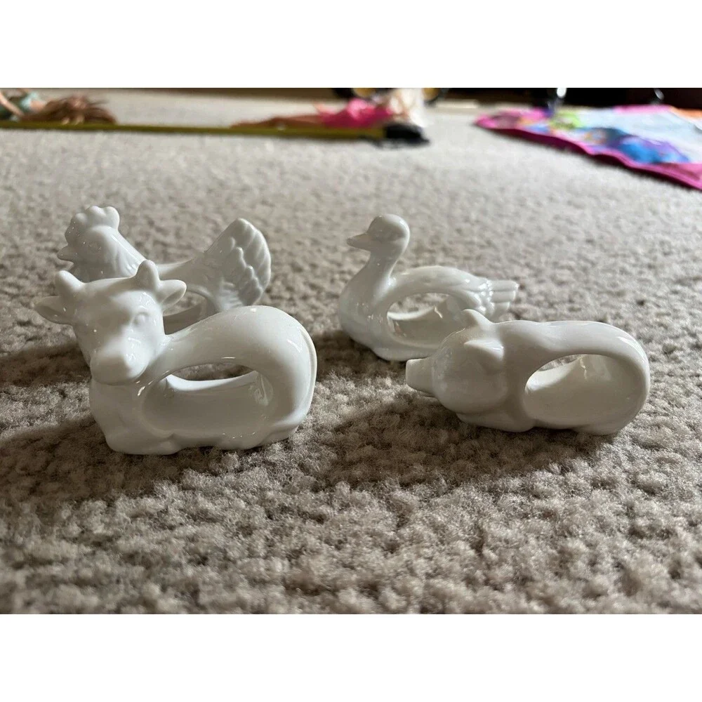 Set of 4 Farm Animals Porcelain Napkin Rings Chicken/Rooster Duck Cow Pig w/ Box